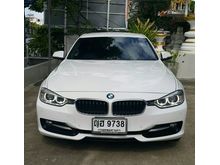 2014 BMW 320i 2.0 F30 (ปี 11-16) Sedan AT