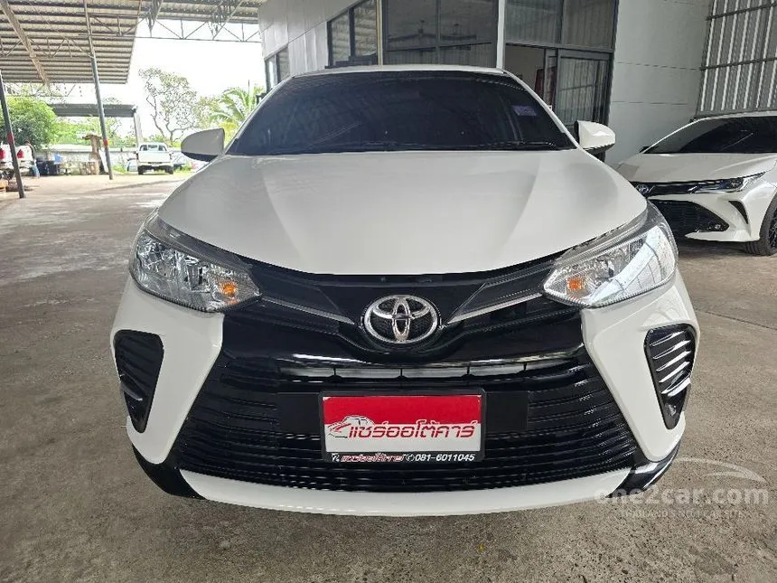 2022 Toyota Yaris Ativ Entry Sedan