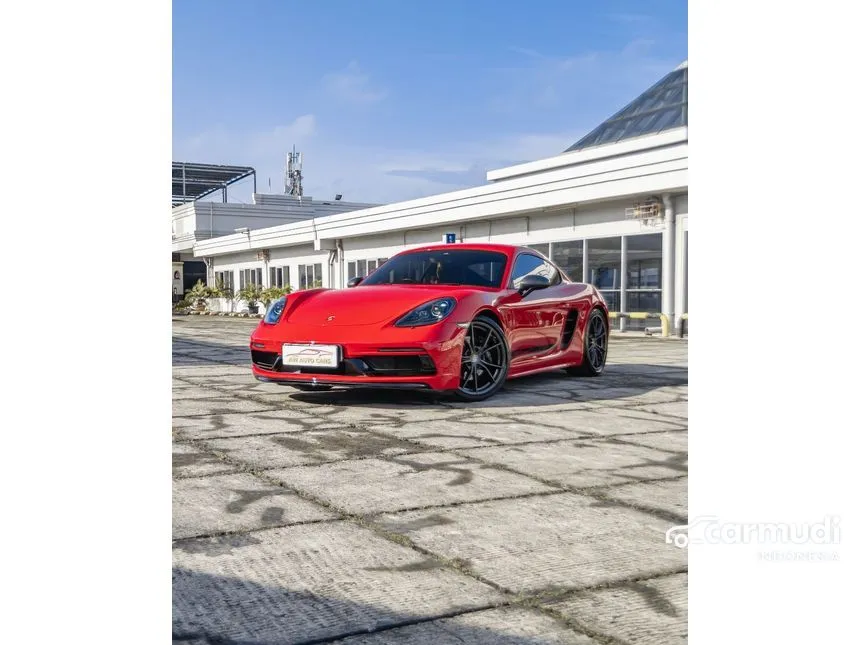 2020 Porsche 718 Cayman T Coupe