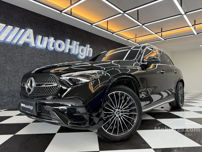 2023 Mercedes-Benz GLC300 AMG Line 4MATIC SUV