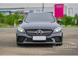 2019 Mercedes-Benz C300 2.0 AMG Line Sedan