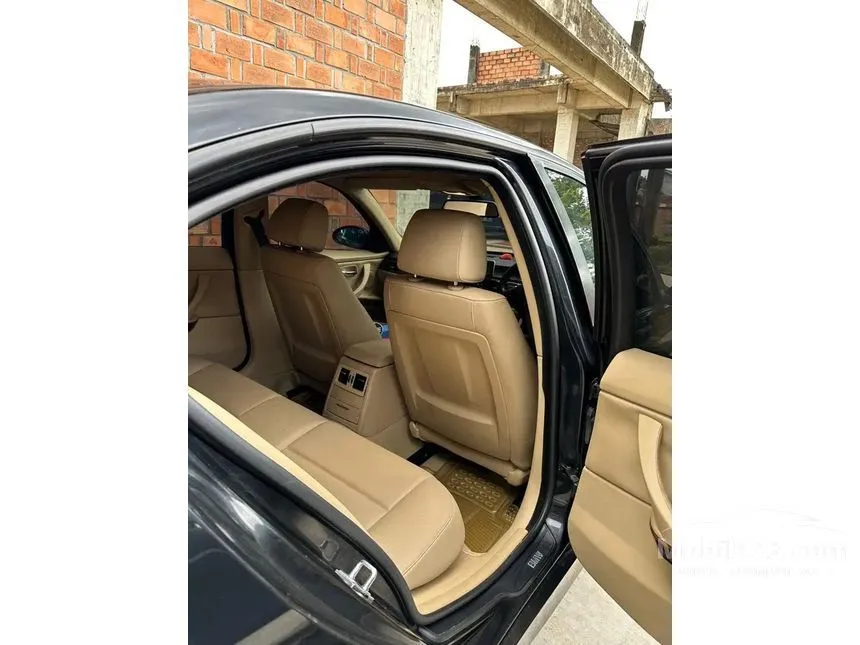 2008 BMW 320i Sedan