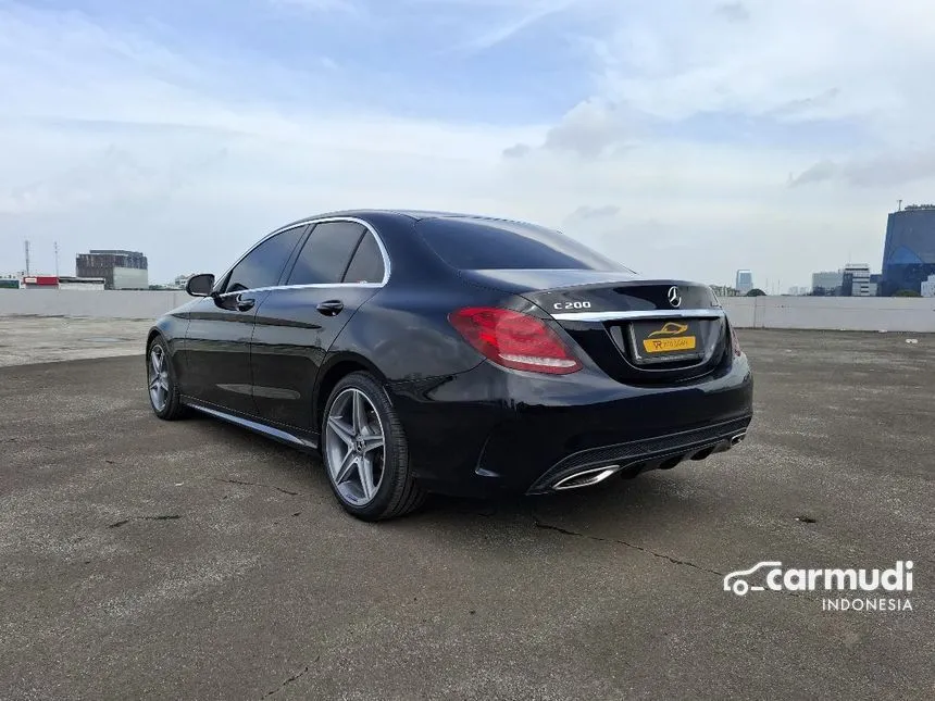 2018 Mercedes-Benz C200 AMG Sedan