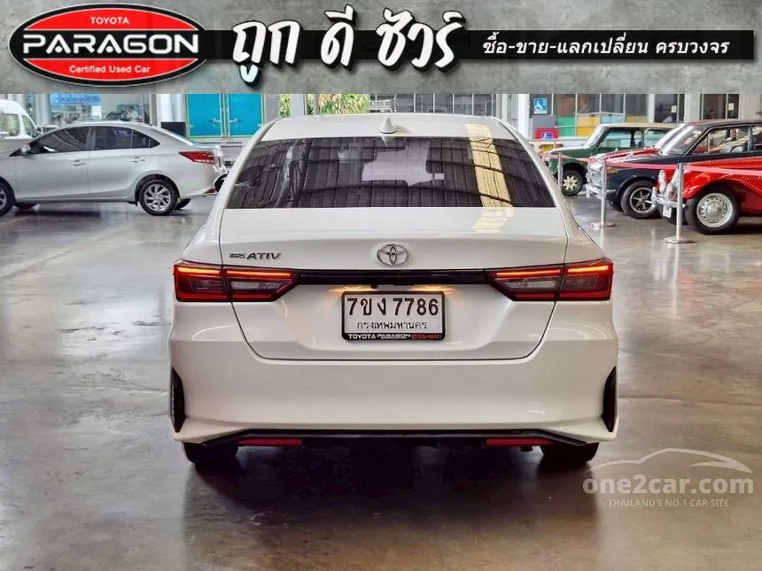 2024 Toyota Yaris Ativ Smart Sedan