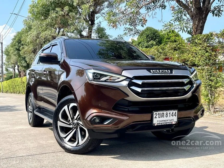 2022 Isuzu MU-X Ultimate SUV