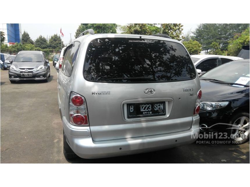 Jual Mobil Hyundai Trajet 2009 2.0 di DKI Jakarta Automatic MPV