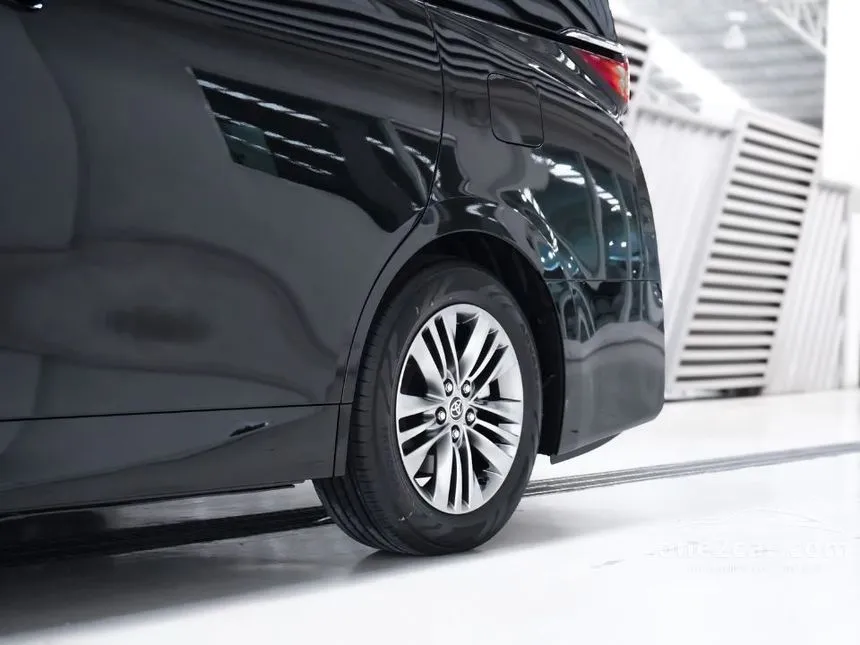 2026 Toyota ALPHARD HEV Luxury Van
