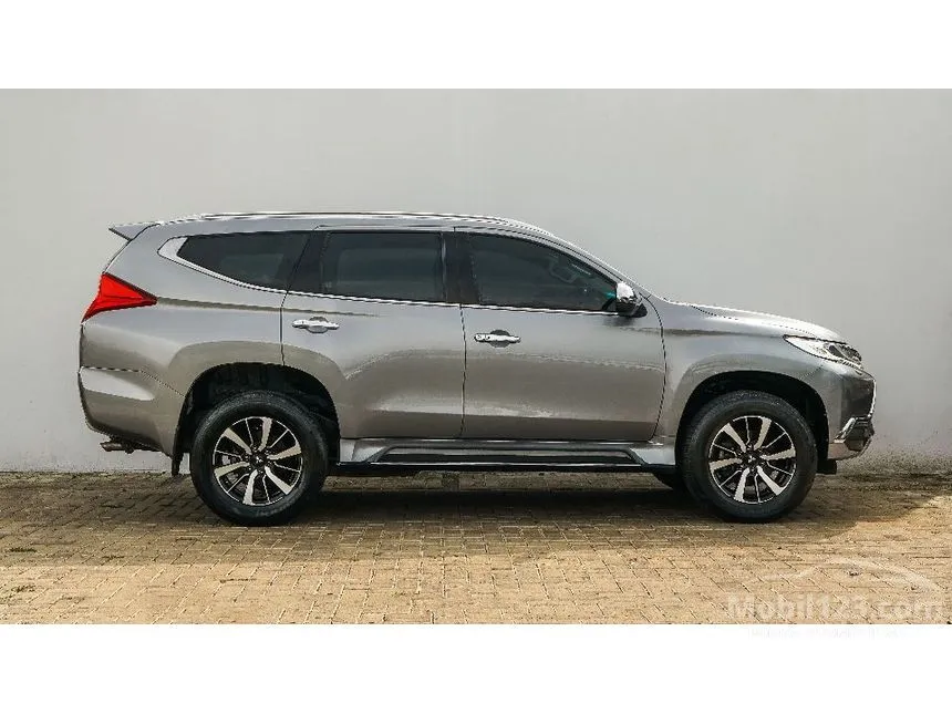 2020 Mitsubishi Pajero Sport Dakar 4X2 SUV