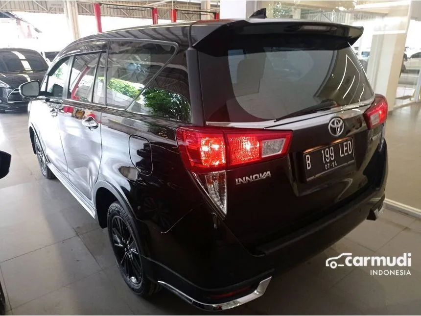 2019 Toyota Innova Venturer Wagon