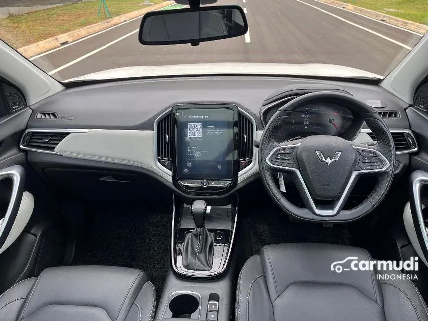 2021 Wuling Almaz RS Exclusive 5 Seater SUV