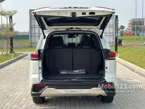 2023 Toyota Kijang Innova Zenix 2.0 Q HV TSS Modellista (Premium Color) MPV