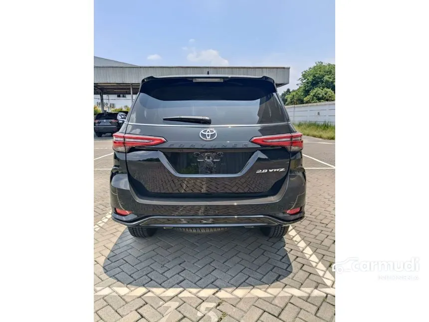 2024 Toyota Fortuner VRZ TSS SUV