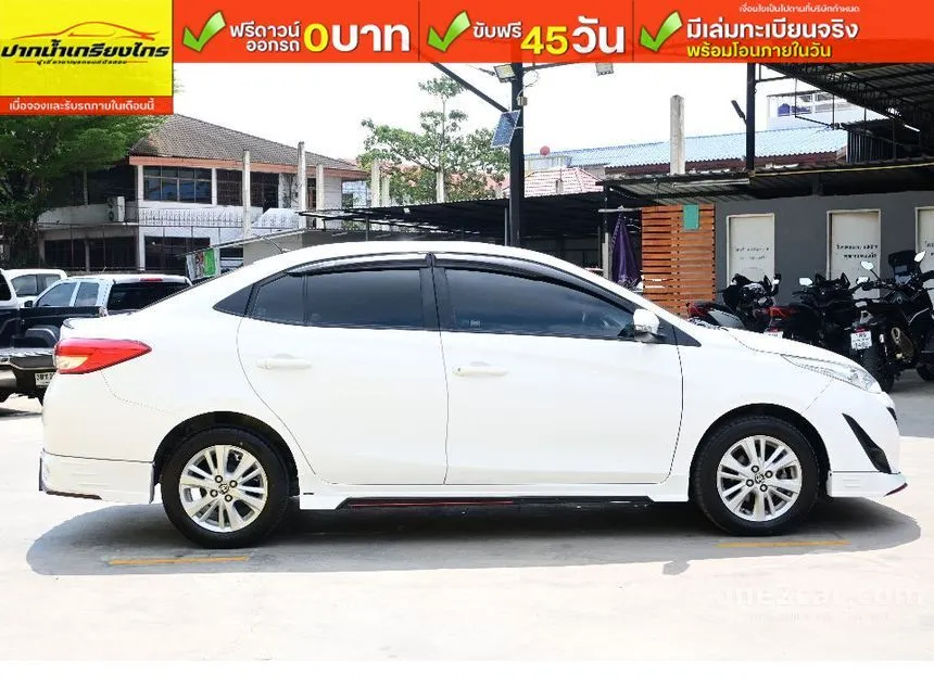 2019 Toyota Yaris Ativ E Sedan