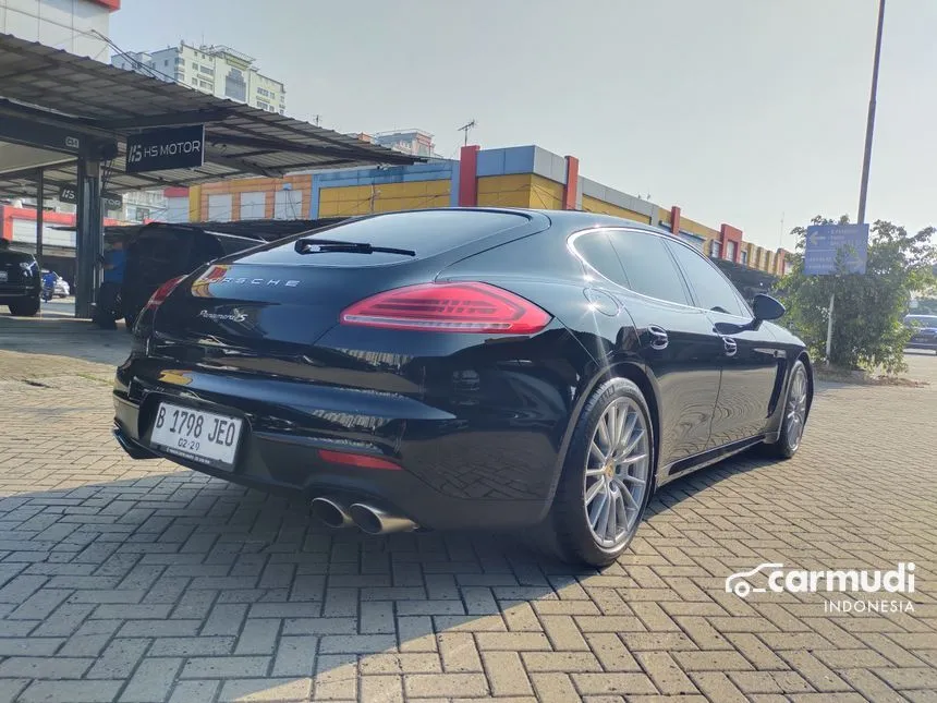 2014 Porsche Panamera Panamera S Hatchback