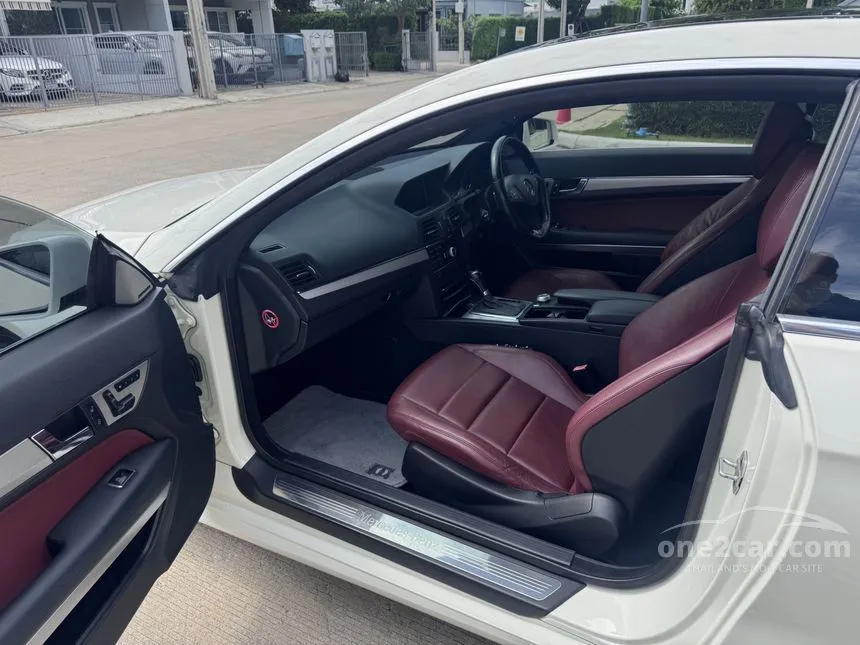 2010 Mercedes-Benz E250 Elegance CGI BlueEFFICIENCY Coupe