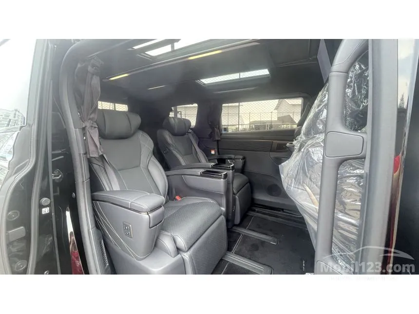 2024 Toyota Alphard HEV Modelista MPV