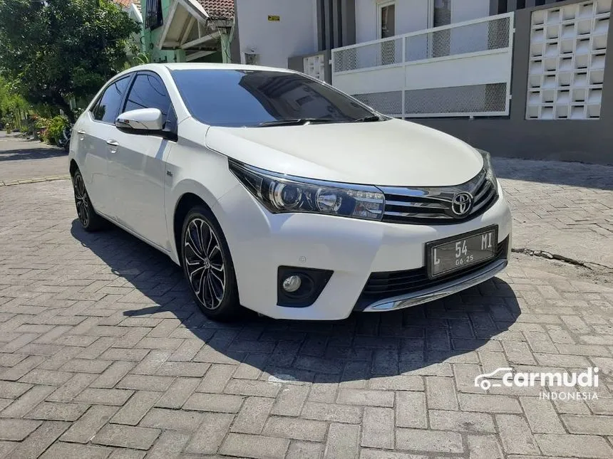 2015 Toyota Corolla Altis V Sedan