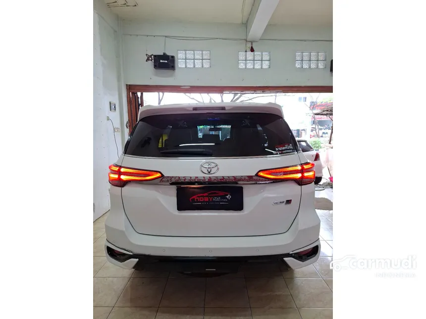 2022 Toyota Fortuner GR Sport SUV