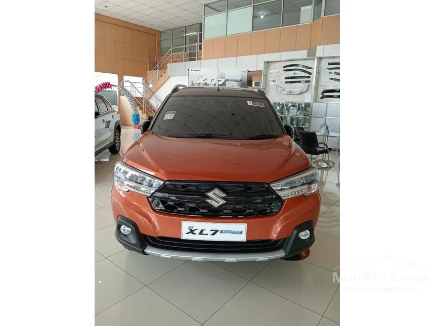 Jual Mobil Suzuki XL7 2023 Hybrid ALPHA 1.5 di Banten Automatic Wagon Orange Rp 210.000.000