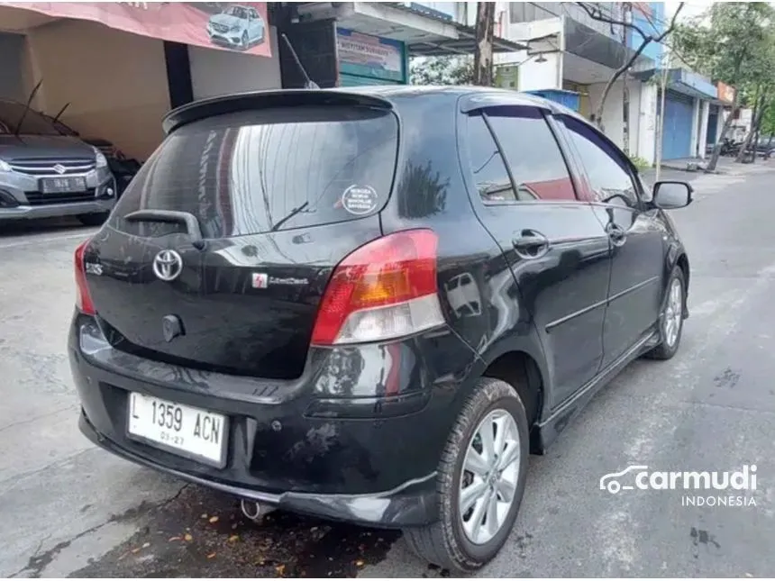 2010 Toyota Yaris S Limited Hatchback