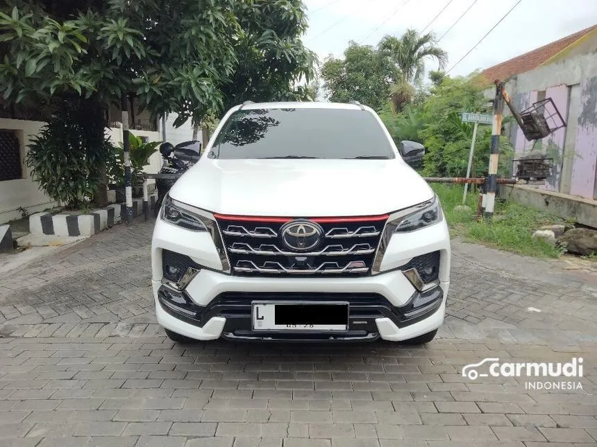 Jual Mobil Toyota Fortuner 2021 TRD 2.4 di Jawa Timur Automatic SUV Putih Rp 477.000.000