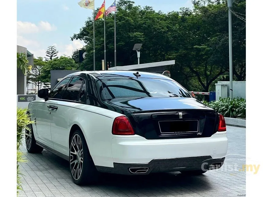 2010 Rolls-Royce Ghost Sedan