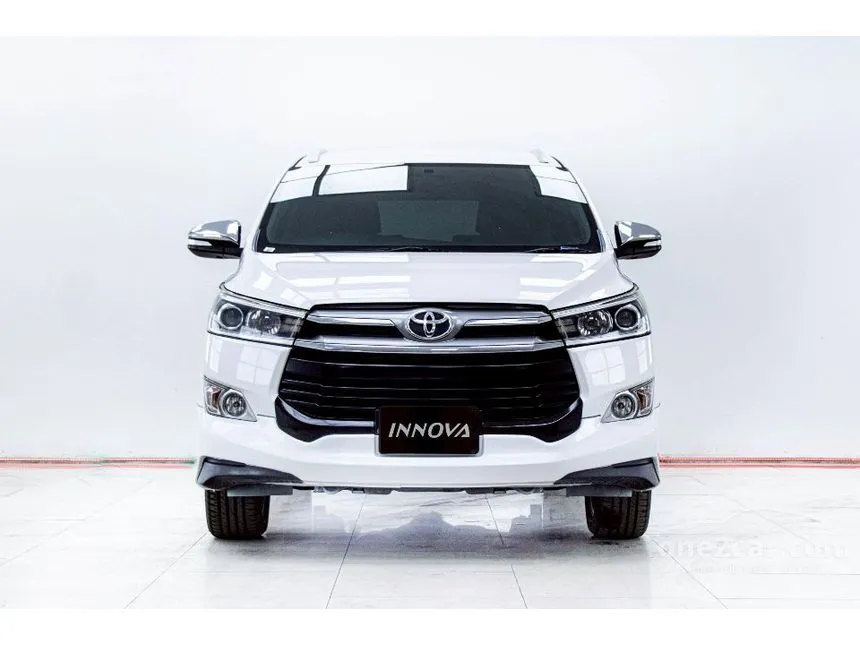 2017 Toyota INNOVA Crysta V Wagon
