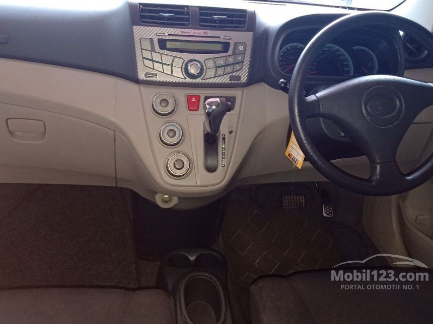 2013 Daihatsu Sirion D FMC DELUXE Hatchback