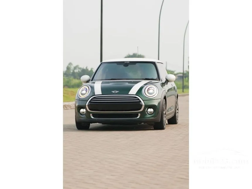 2018 MINI Cooper 3 Door Hatchback