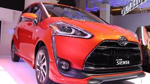 Banyak Fitur, Toyota Sienta Diserbu Peminat