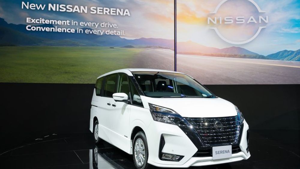 Nissan Serena S-Hybrid  เวอร์ชั่นไทยล็อต ขึ้นโชว์รูมพร้อมส่งมอบทันที