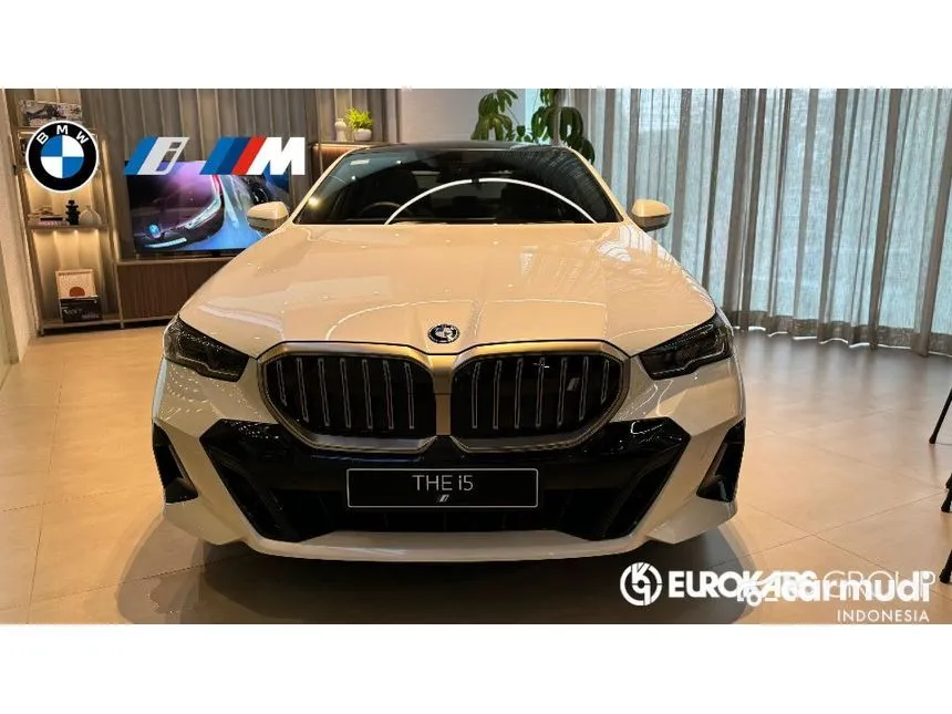 2025 BMW i5 eDrive40 M Sport Sedan