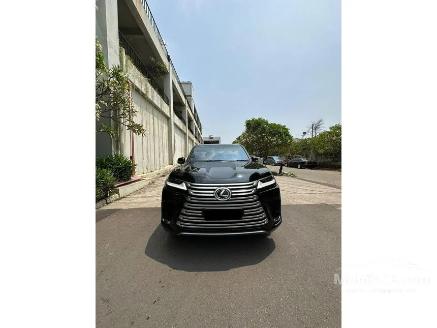 Jual Mobil Lexus LX600 2023 3.4 di DKI Jakarta Automatic Wagon Hitam Rp 4.000.000.000