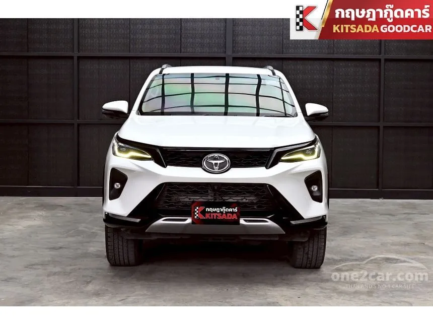 2022 Toyota FORTUNER Leader V SUV