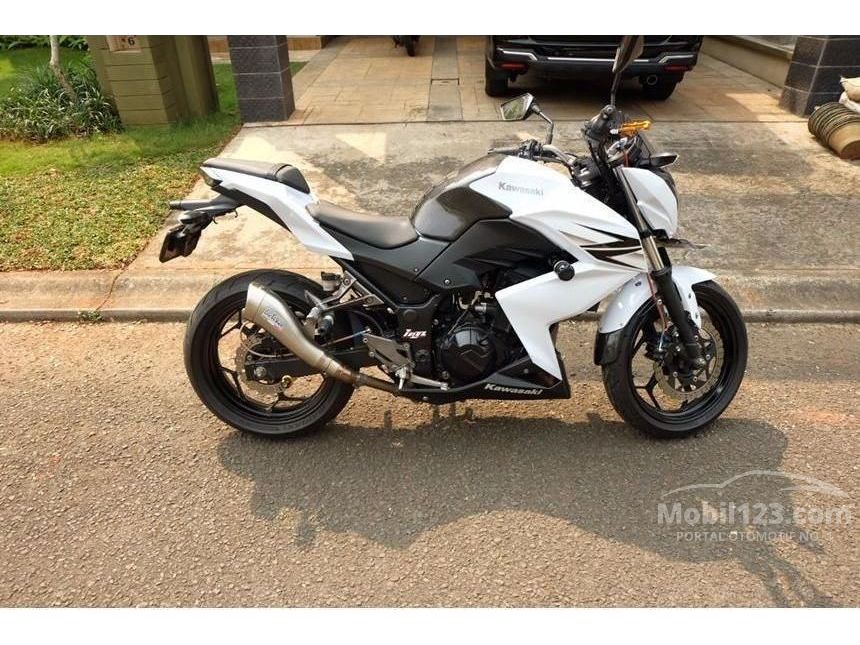 Jual Motor Kawasaki Ninja 2013 0.3 di Banten Manual Putih Rp 41.000.000
