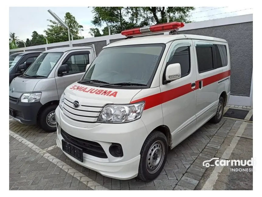 2024 Daihatsu Luxio X MPV