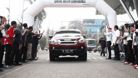 Isuzu Mu-X Masih Ngotot Lawan Fortuner dan Pajero Sport