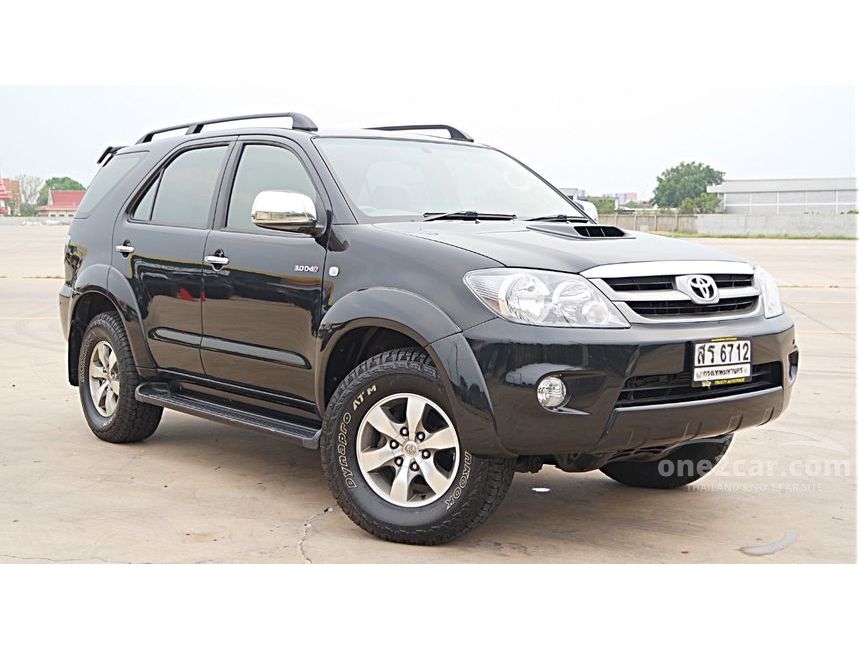 Toyota fortuner 2006 год