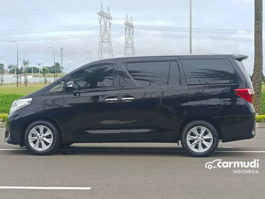2013 Toyota Alphard G MPV