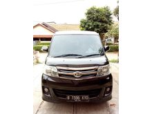 Daihatsu Luxio tipe X 2010 A/T, hitam, an sdri, pajak pjg, ass all risk