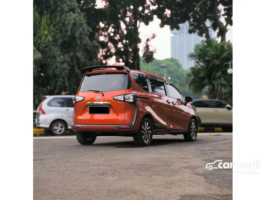 2017 Toyota Sienta V MPV