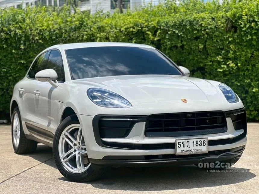 2024 Porsche MACAN SUV