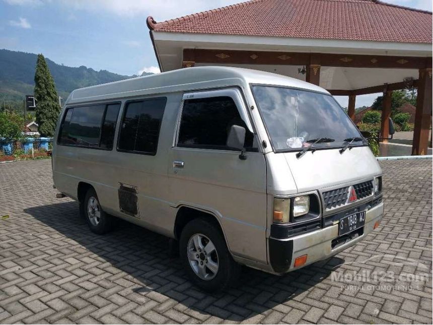2001 Mitsubishi Colt L300 Standard Van