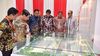 Saat Kebersamaan Jokowi dan Carlos Ghosn di Bekasi 6