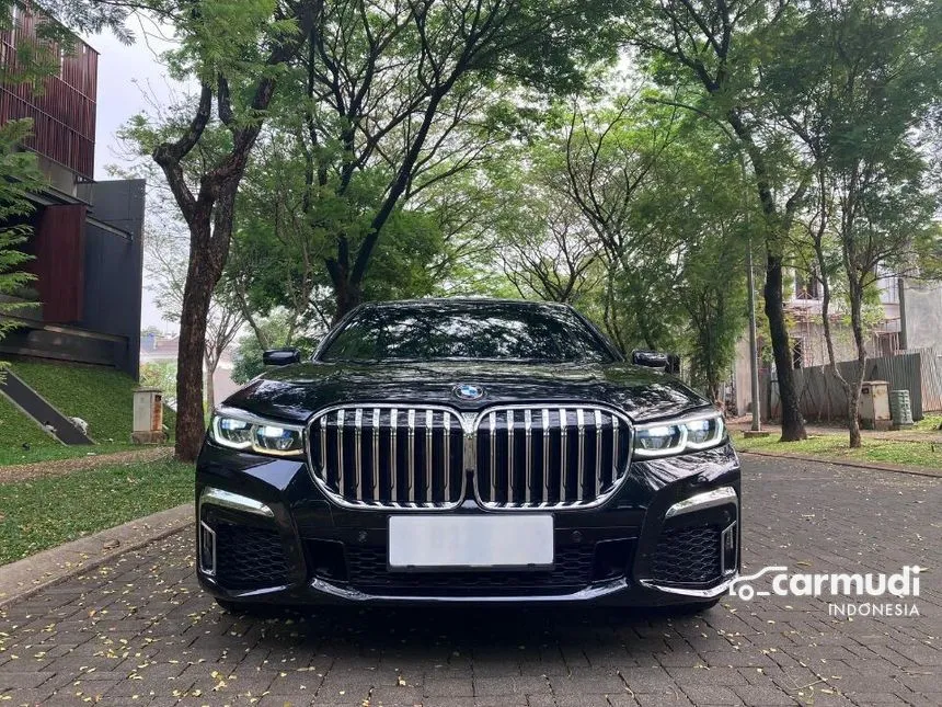 2016 BMW 740Li Executive Sedan