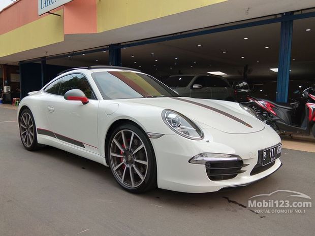 Porsche 911 Mobil bekas dijual di Indonesia - Dari 11 Porsche 911 Mobil bekas dijual di Indonesia - Dari 11