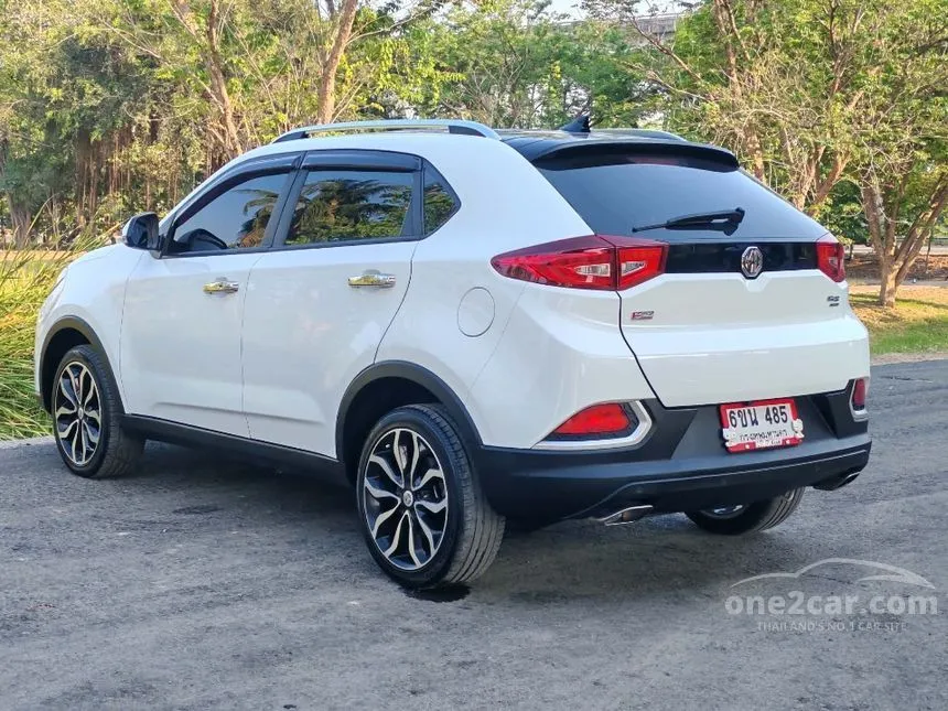 2016 MG GS X Sunroof (Two-Tone) SUV