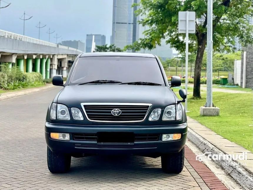 2001 Toyota Land Cruiser Cygnus V8 Wagon