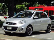 2017 Nissan March 1.2 (ปี 10-16) V Hatchback