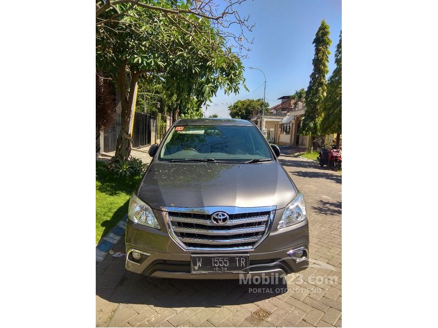 Jual Mobil Toyota Kijang Innova 2015 V 2.5 di Jawa Timur Jual Mobil Toyota Kijang Innova 2015 V 2.5 di Jawa Timur